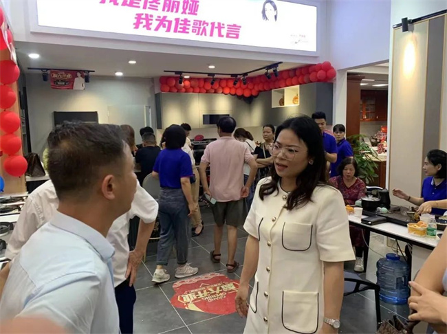 【喜報】佳歌集成灶廣東茂名專賣店盛大開業(yè)！現(xiàn)場成交30單！